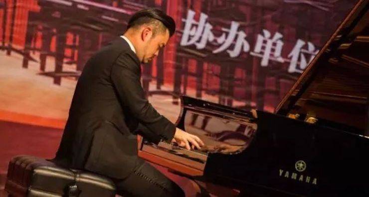 【回顾】2017必博亚洲音乐奖学金-岭南师范学院颁奖典礼暨必博艺术家孙鹏杰钢琴独奏音乐会及大师班活动成功举办
