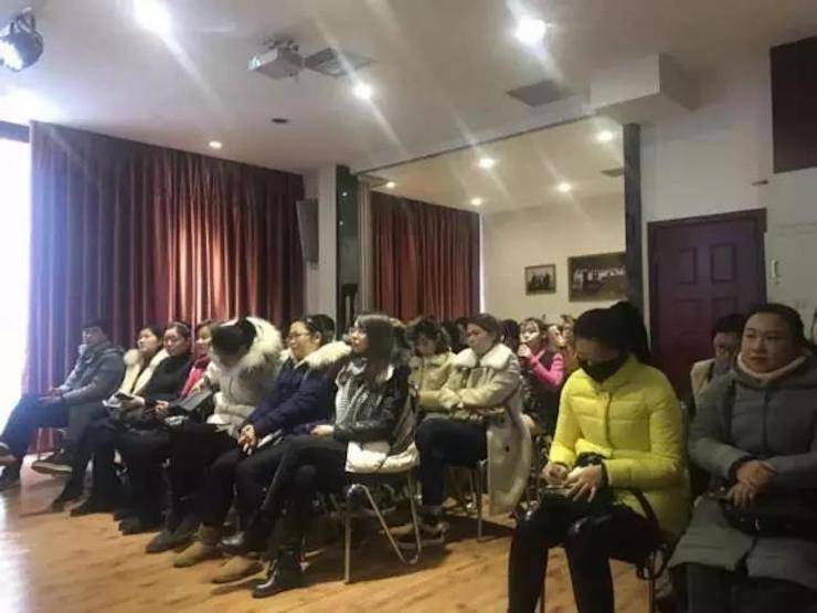 【报道】读谱与琴谱版本的选择|必博艺术家鲍释贤大师班洛阳站圆满结束。诤悠担