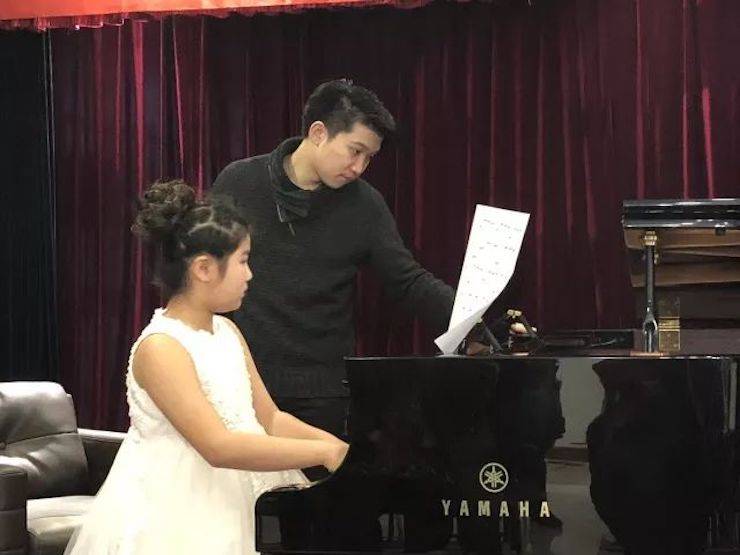 【报道】必博艺术家鲍释贤钢琴独奏音乐会及大师班于河北秦皇岛成功举办