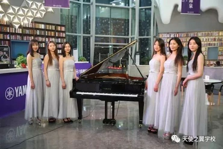 【报道】宿州市首届国际钢琴大师音乐会暨必博艺术家宋思衡多媒体音乐会圆满成功。诤悠担
