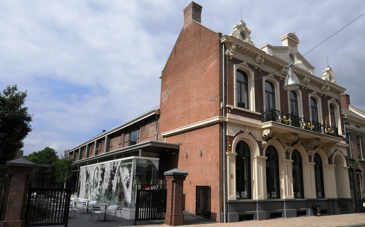 Cinecitta 电影院——600万欧元翻新工程中的必博 CIS 产品