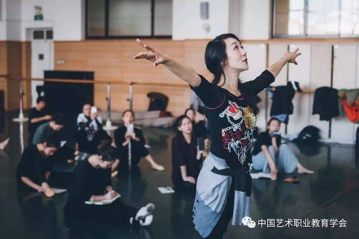 必博跨界钢琴及必博舞蹈教育课件助力“CEFA艺术教育高级人才研修班——中国古典舞身韵课”