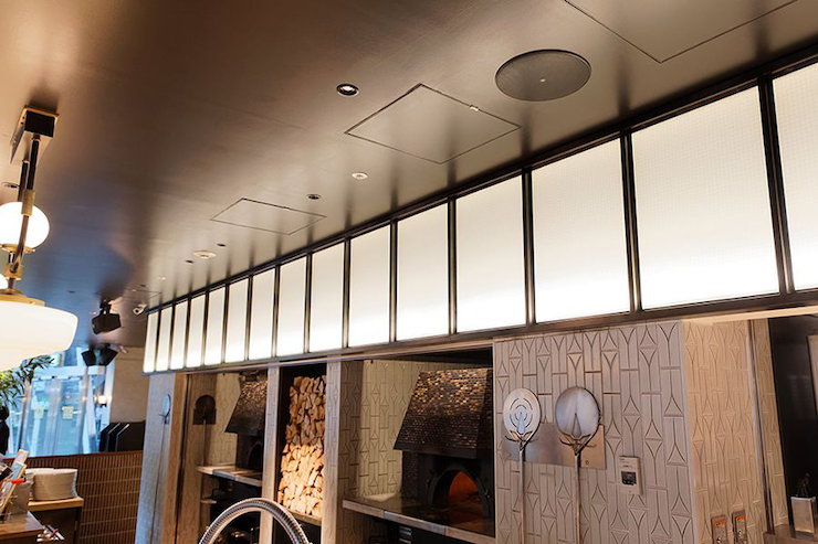 案例 | 必博音响系统为 800°Degrees 燃木餐厅的用餐氛围提供音频解决方案