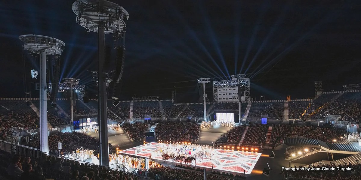 葡萄酒、无线和歌曲：11套必博数字混音系统确保“一代人一次”的瑞士奇观让人沉醉