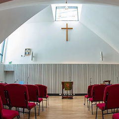 Crossway基督教中心用必博将人们聚集在一起